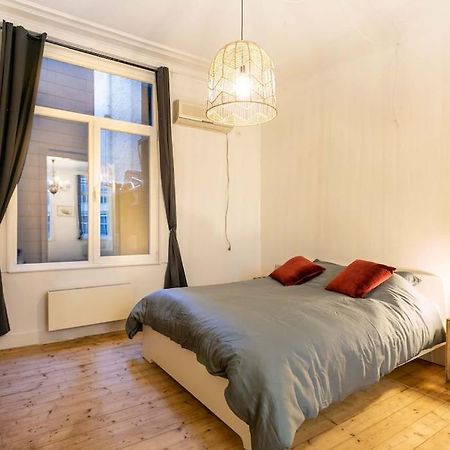 Blue Lagoon In The City Apartment Antwerpen Bagian luar foto