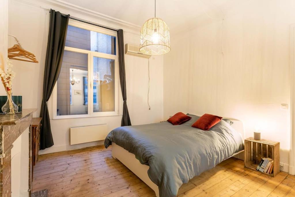Blue Lagoon In The City Apartment Antwerpen Bagian luar foto